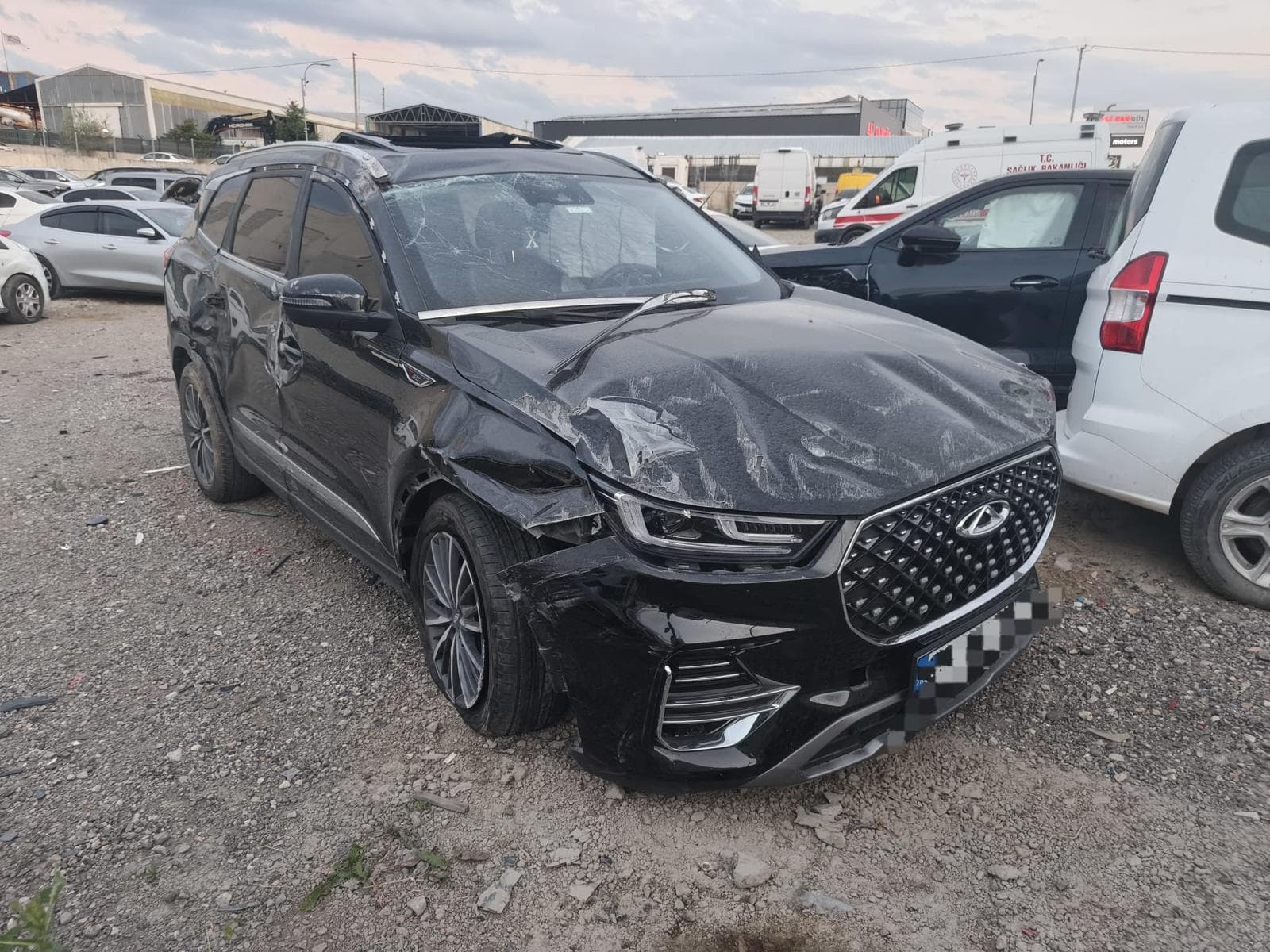 Chery Tiggo · Ön hasarlı